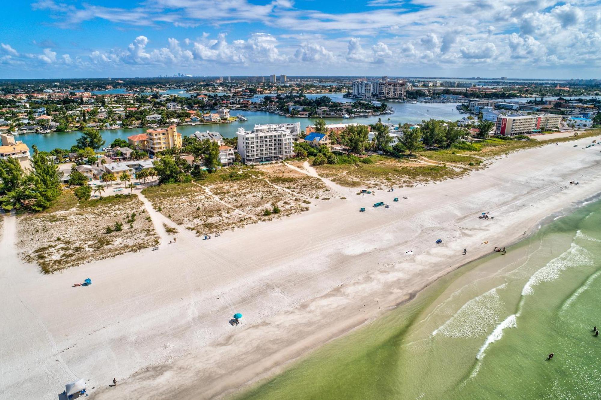 Oceana 202 West Villa St. Pete Beach Exterior photo